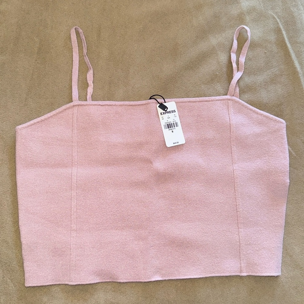 NWT express top. Size M - Picture 1 of 3
